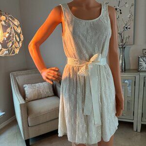 XXI Cream White Dress Size Large #58635922